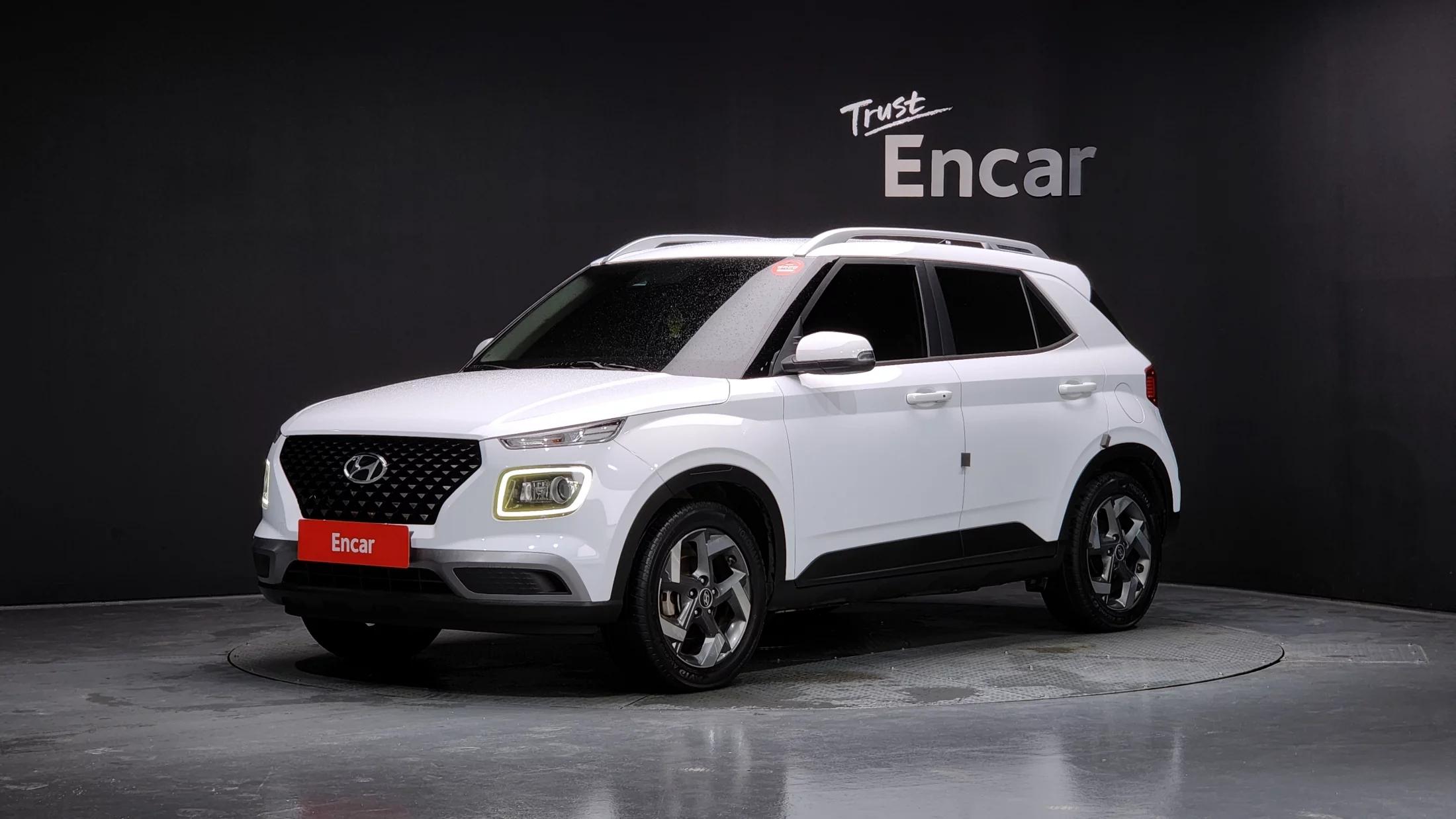 Hyundai Venue 1.6 Flux, 2021 г. 105461 км.