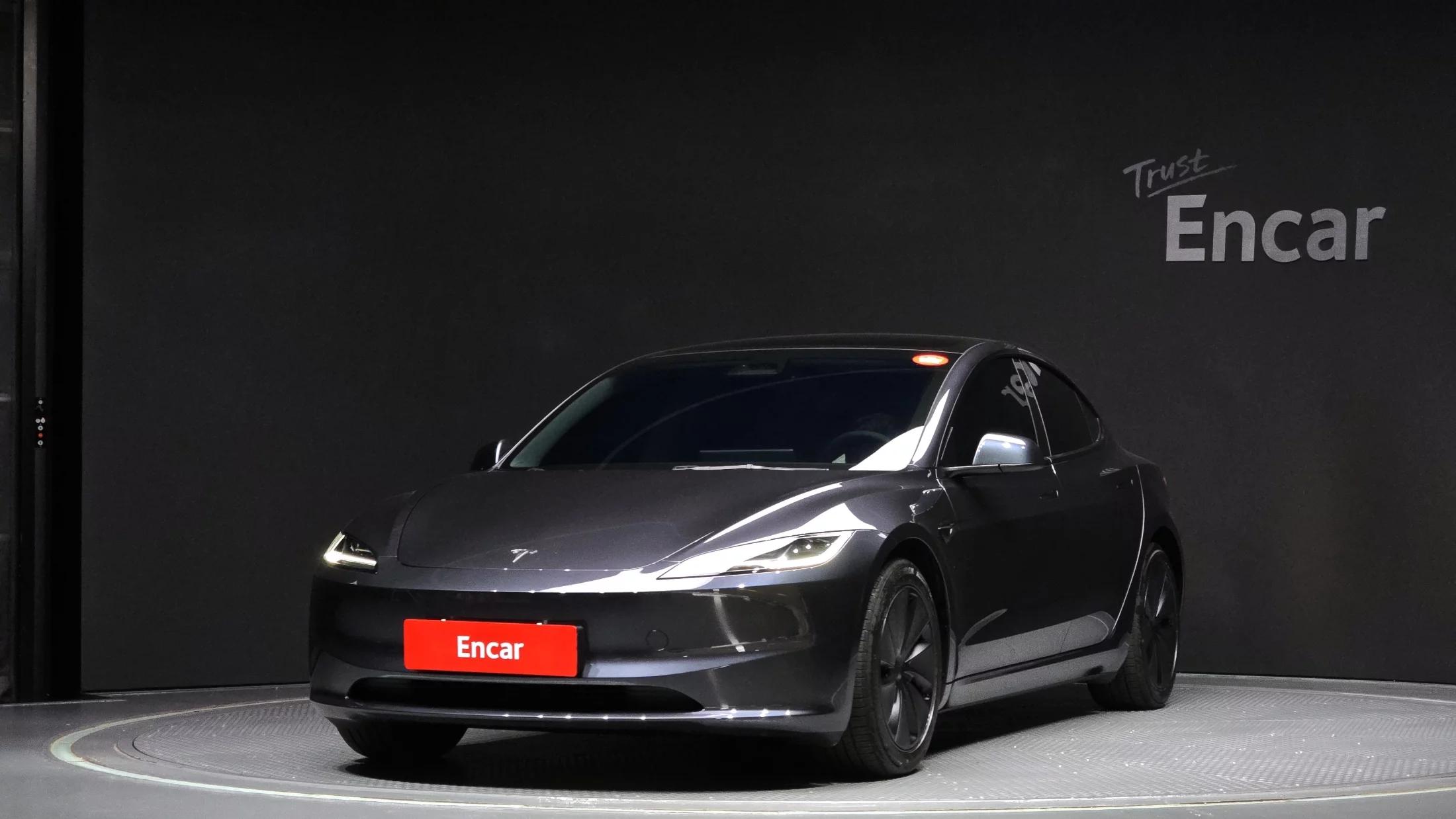 Tesla MODEL 3 RWD, электромобиль, 2025 г. 4106 км.