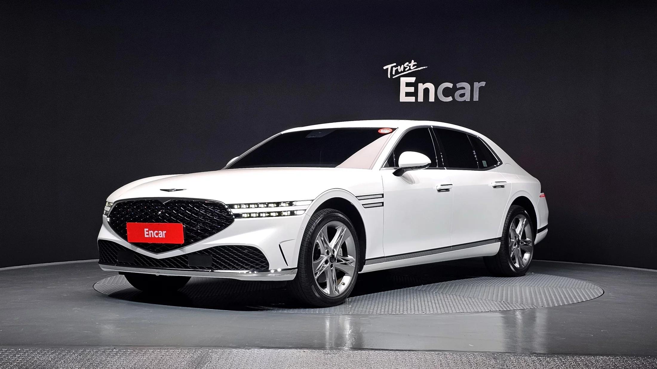 Genesis G90 Gasoline 3.5 Turbo AWD, 2022 г. 65099 км.