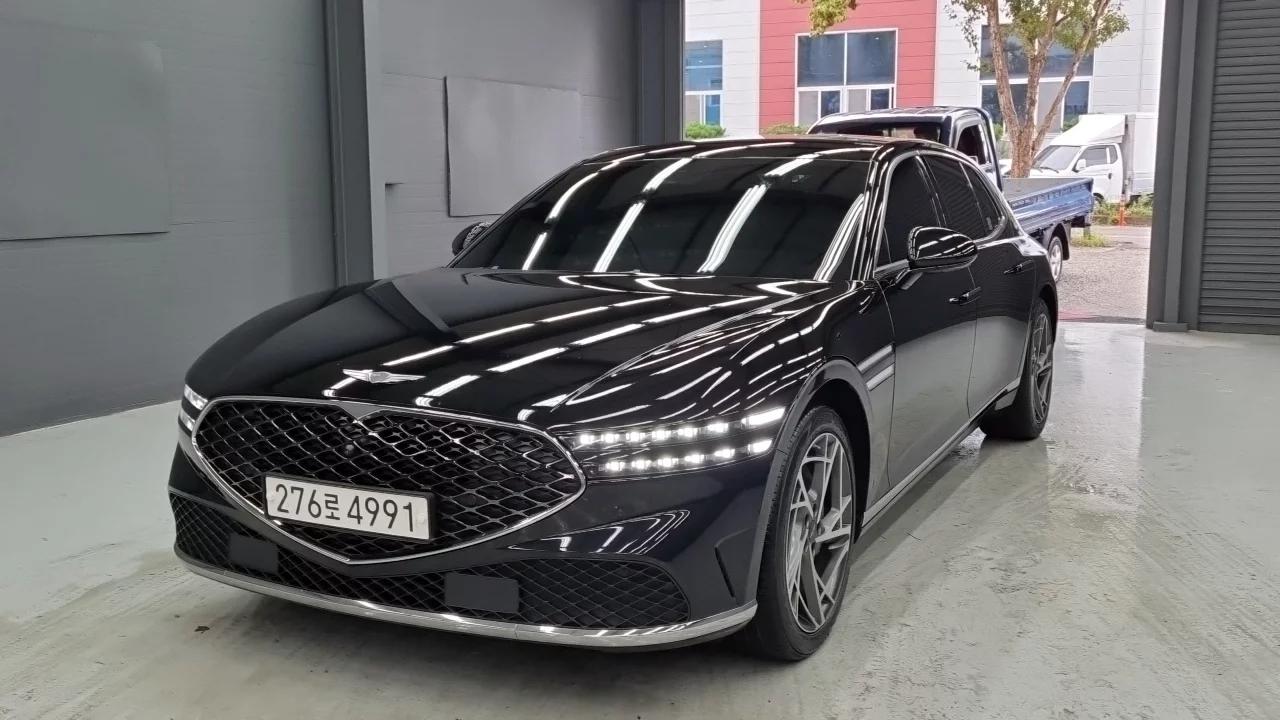 Genesis G90 Gasoline 3.5 Turbo AWD, 2022 г. 93198 км.