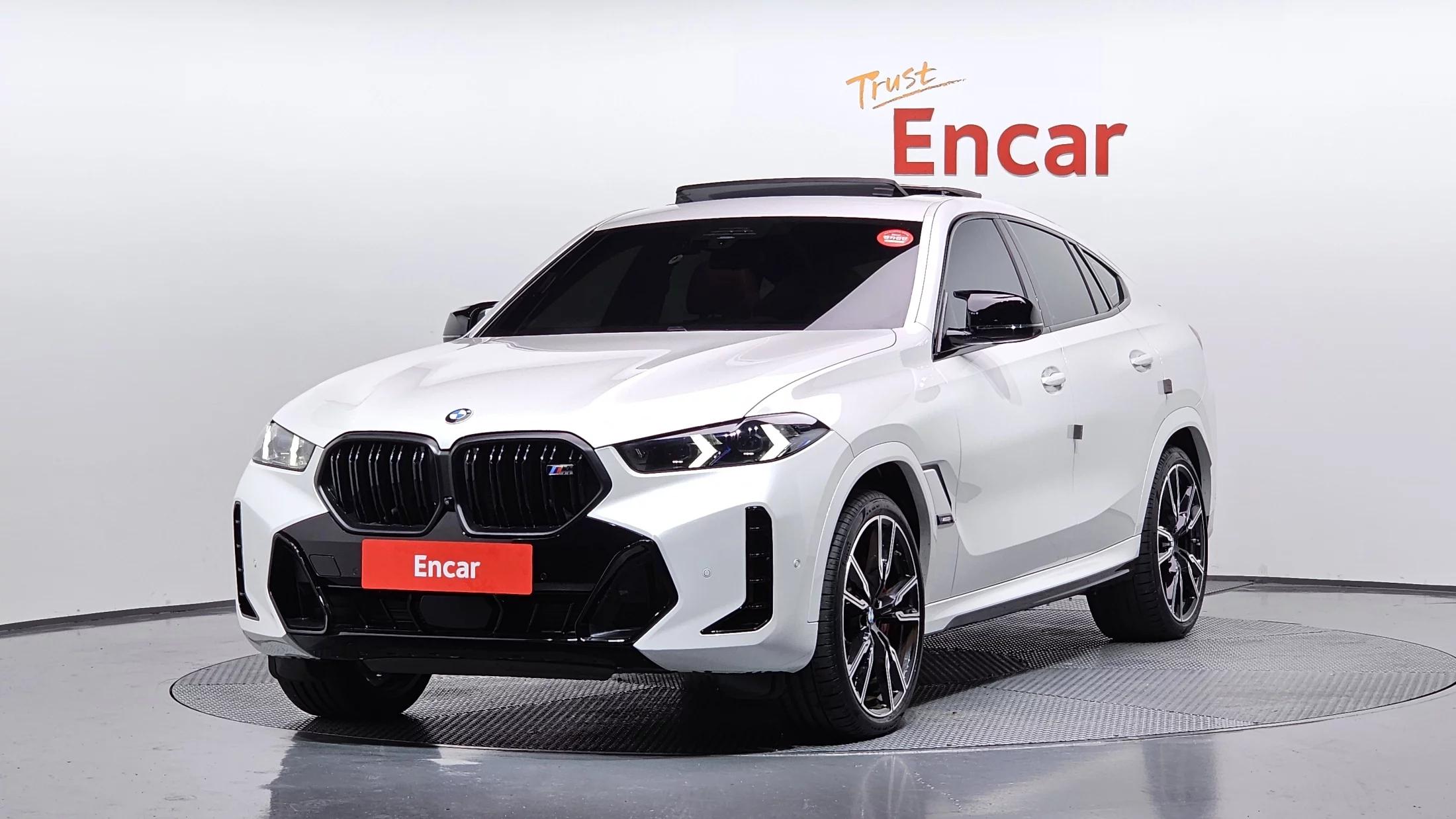 BMW X6 M60i, 2024 г. 7044 км.