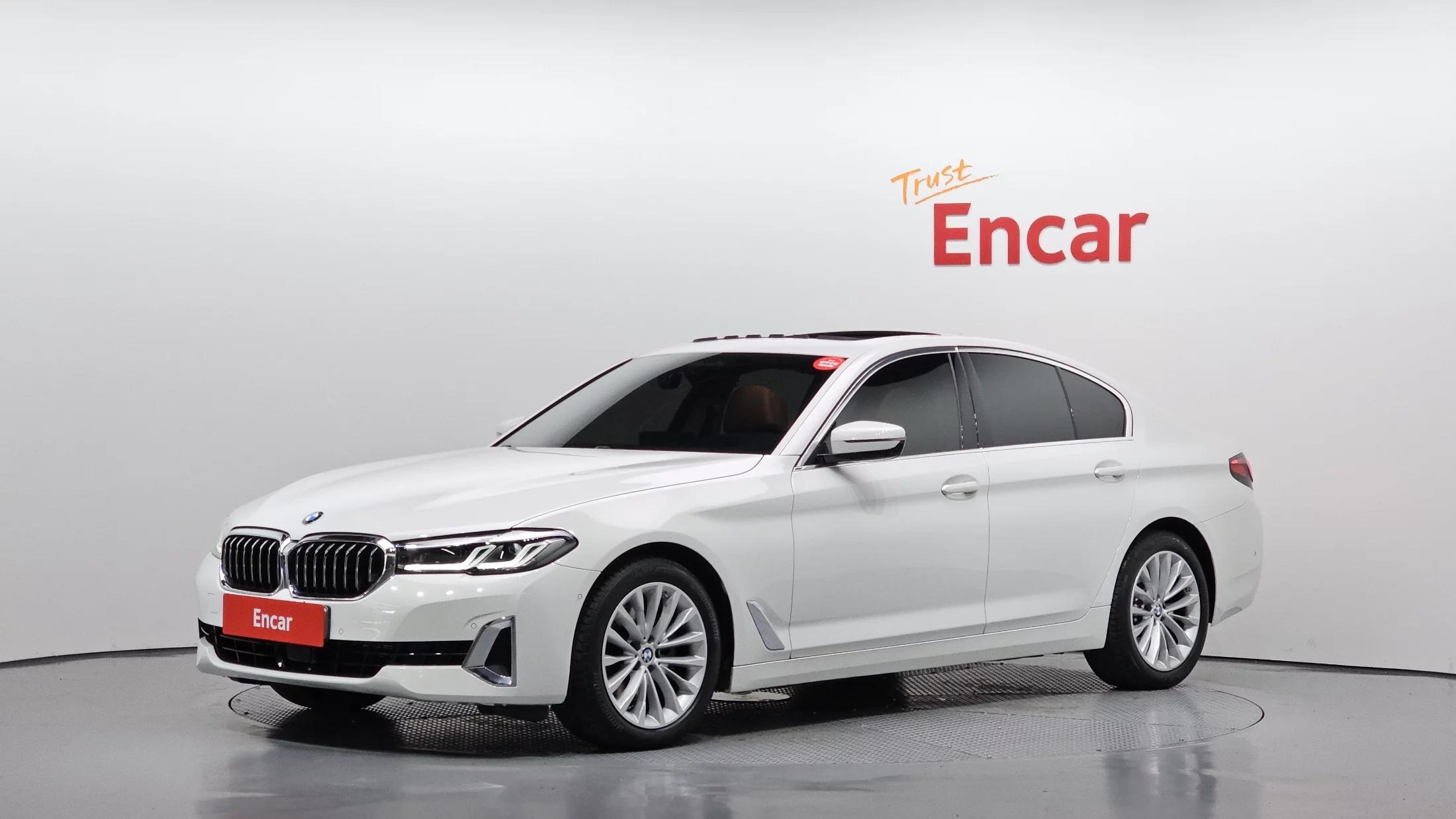 BMW 5-Series 520i Luxury, 2023 г. 17421 км.