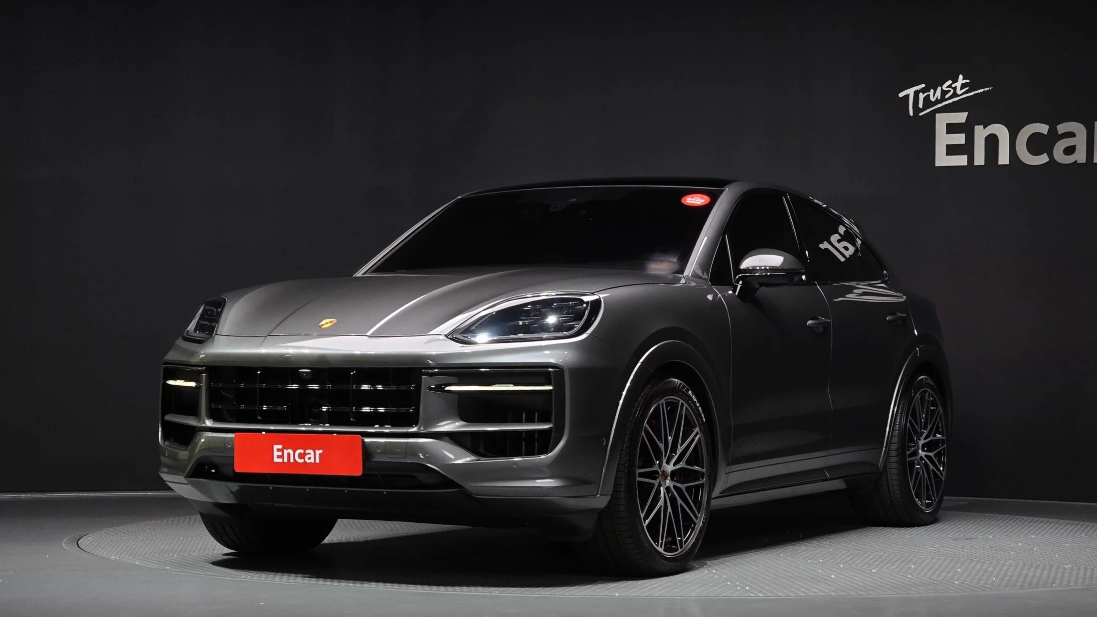 Porsche CAYENNE 4.0 GTS Coupe, 2025 г. 5828 км.