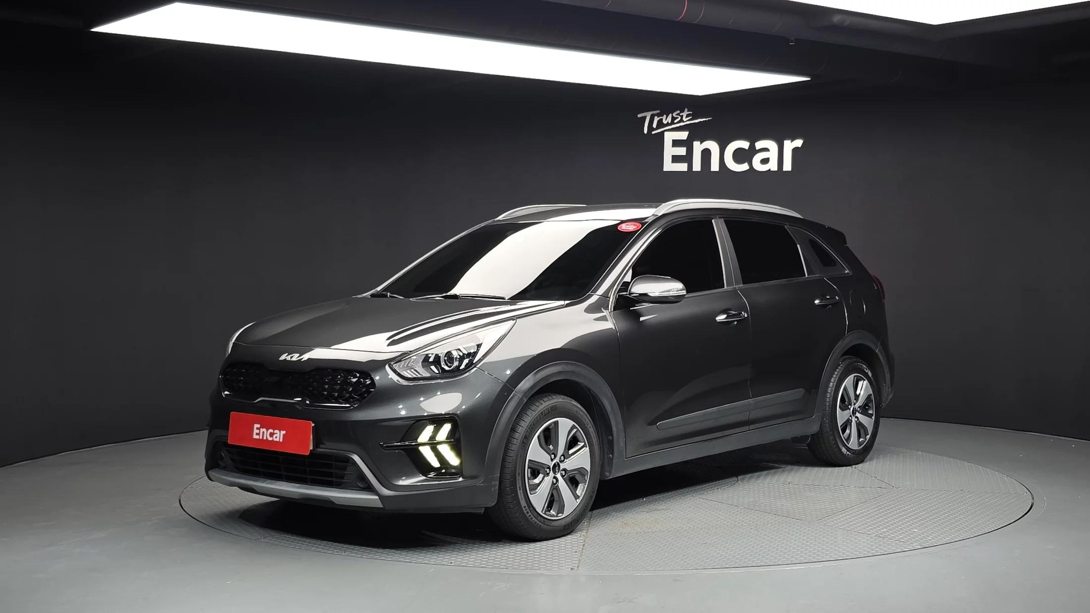 Kia Niro 1.6 HEV Trendy, гибрид, 2021 г. 91170 км.
