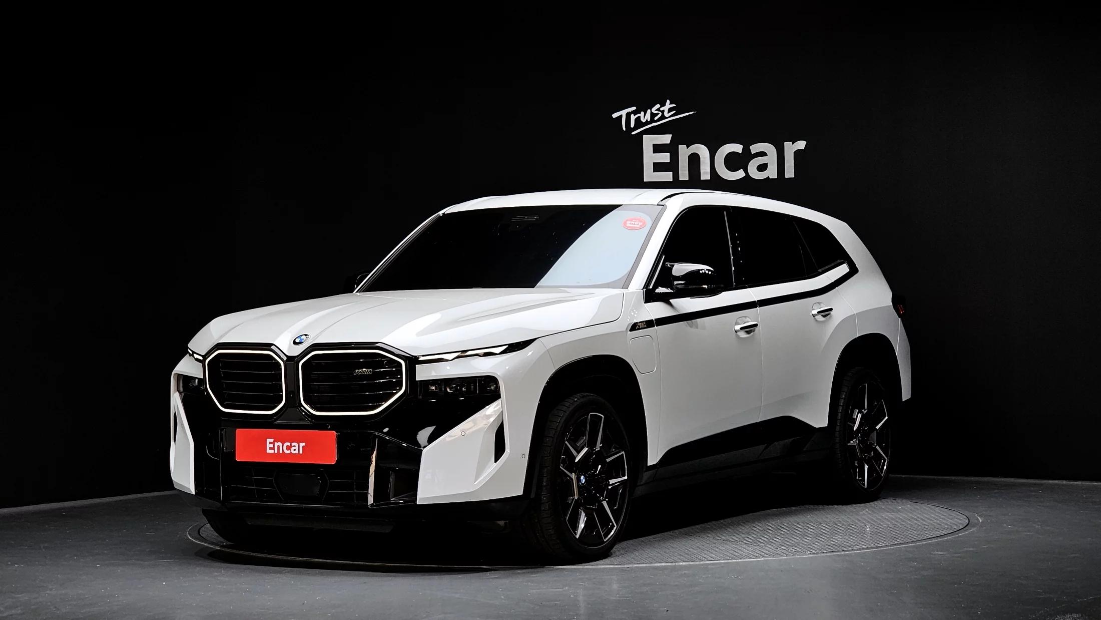 BMW XM 4.4, гибрид, 2024 г. 5503 км.