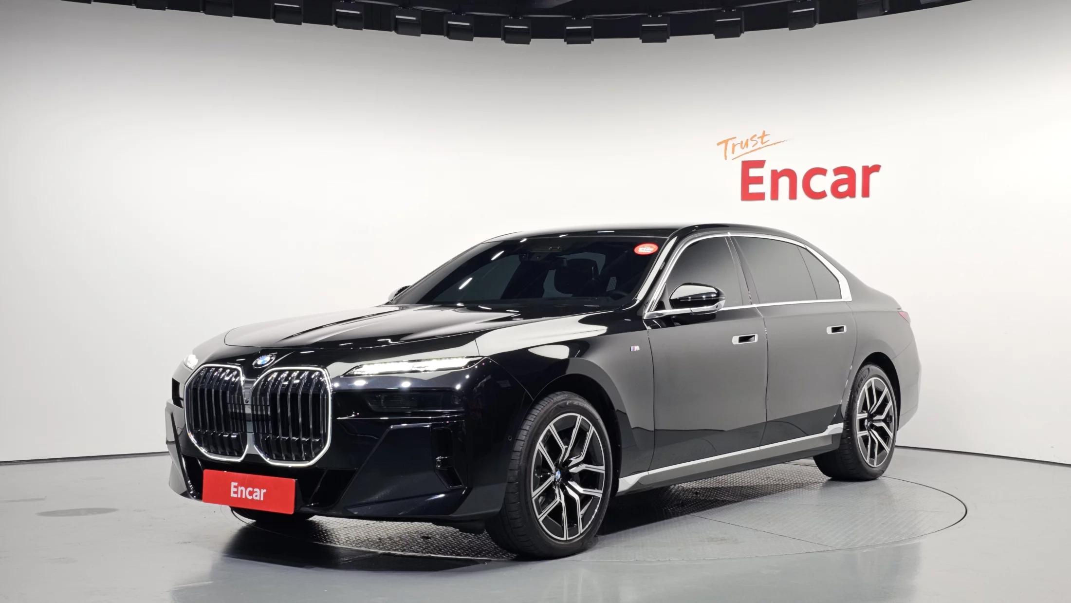 BMW 7-Series 740i sDrive M Sport, 2023 г. 21919 км.