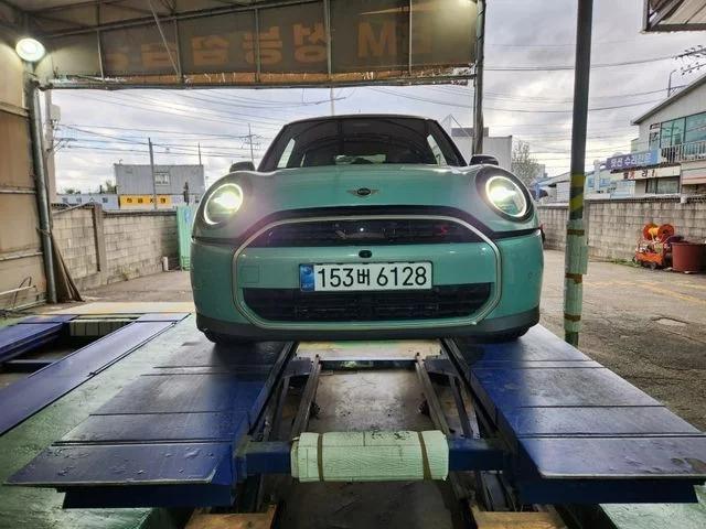 MINI Cooper Favoured 4th, 2024 г. 13466 км.