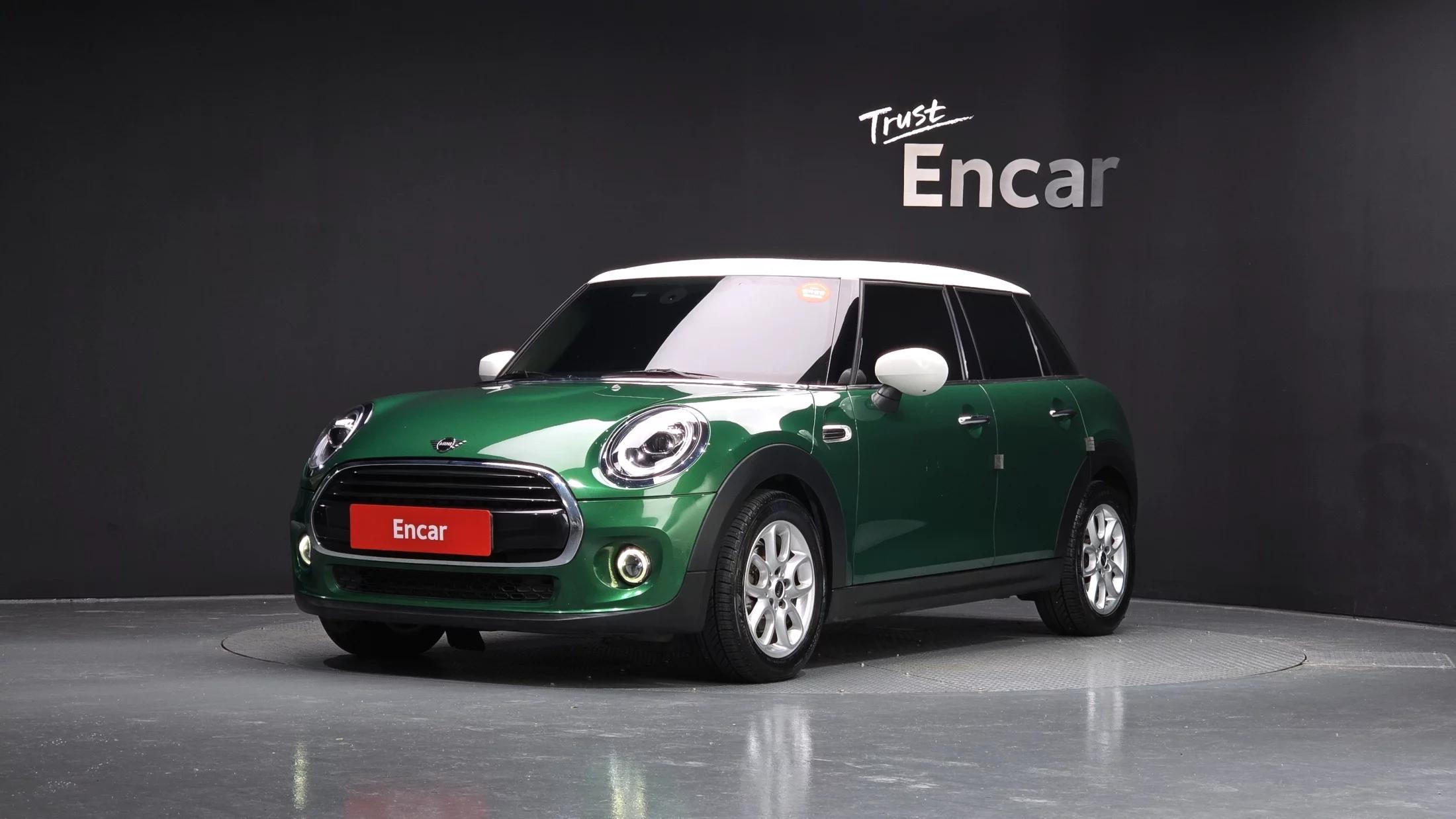 MINI Cooper 5Door HIGH 3rd, 2021 г. 75160 км.