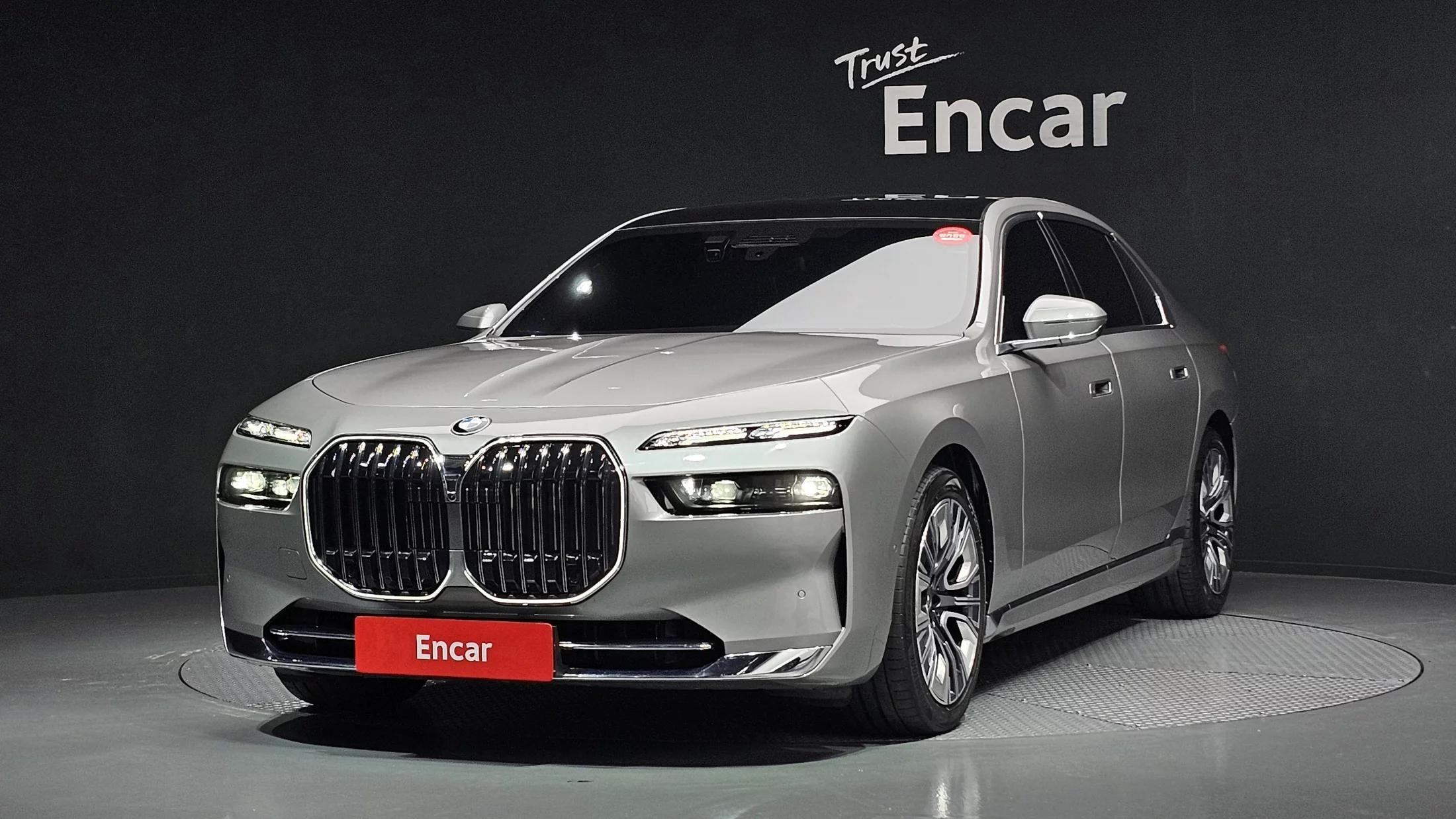 BMW 7-Series 740i sDrive Design Pure Excellence, 2023 г. 33611 км.