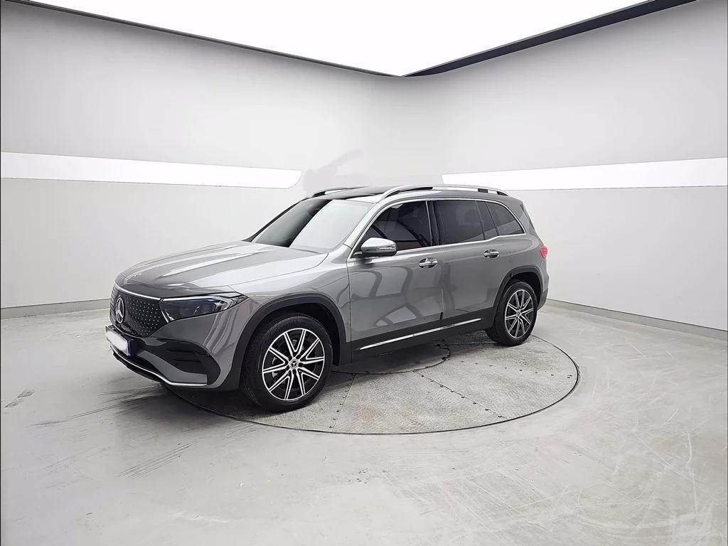 Mercedes-Benz EQB EQB300 4MATIC AMG Line, электромобиль, 2024 г. 8007 км.