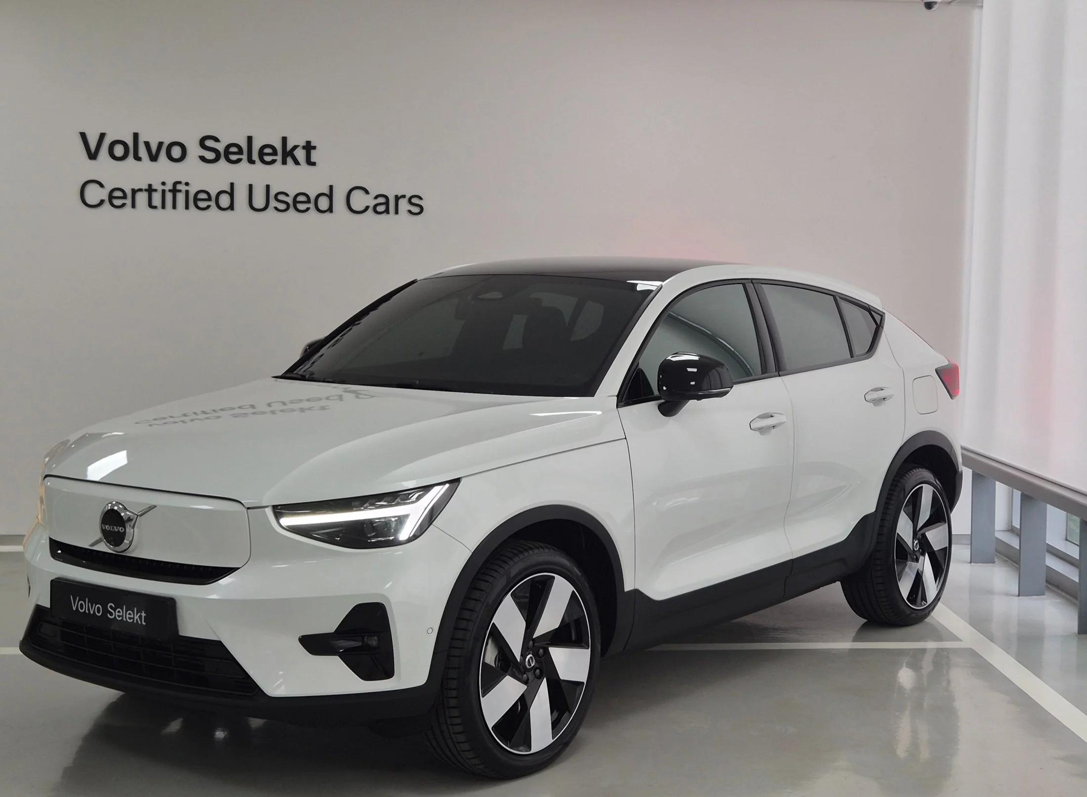 Volvo C40 Twin Ultimate, электромобиль, 2024 г. 20298 км.