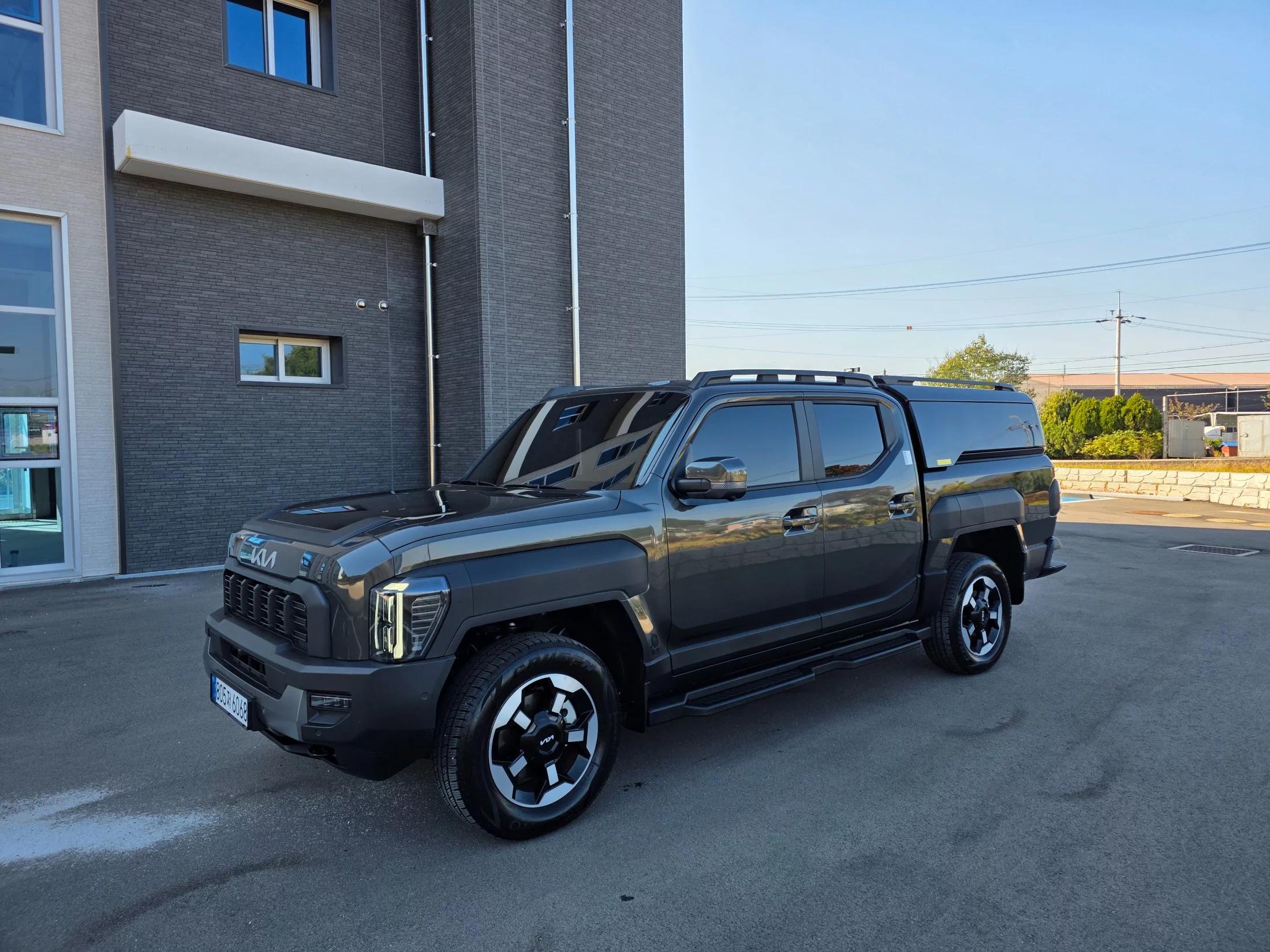 Kia Tasman 2.5T Gasoline 4WD Extreme, 2025 г. 2780 км.