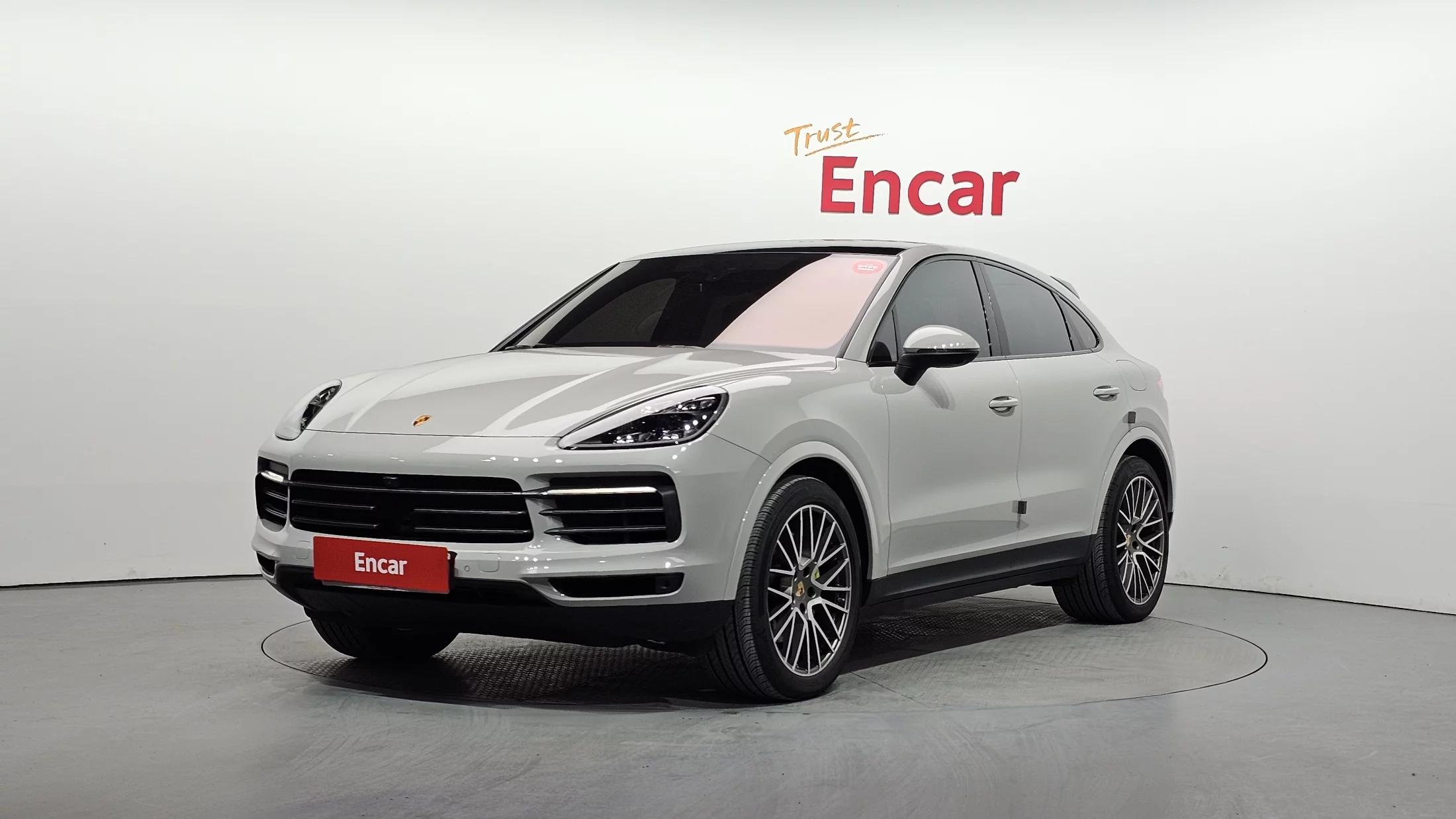 Porsche CAYENNE 3.0 E-HYBRID COUPE PLATINUM EDITION, гибрид, 2023 г. 35208 км.