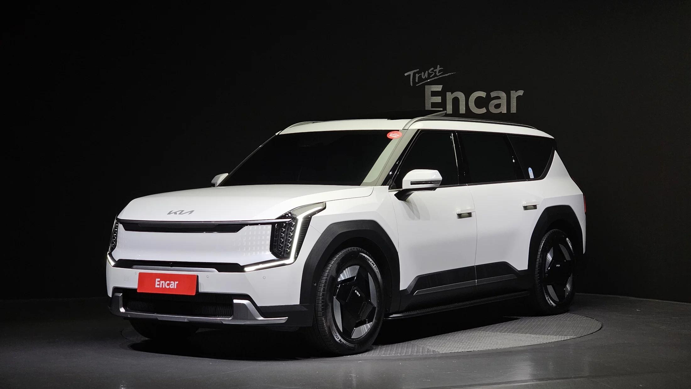 Kia EV9 Long Range Air, электромобиль, 2024 г. 15051 км.