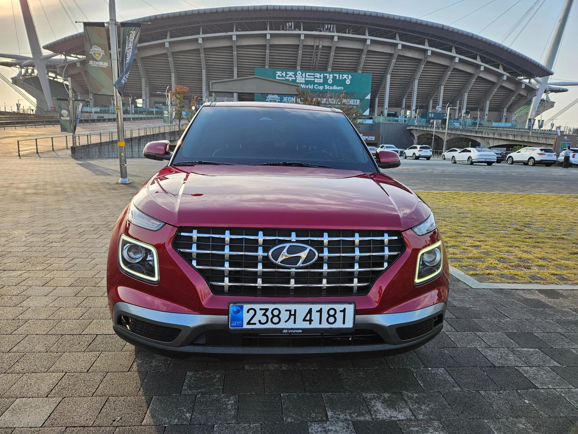 Hyundai Venue 1,6 Premium, 2023 г. 33603 км.