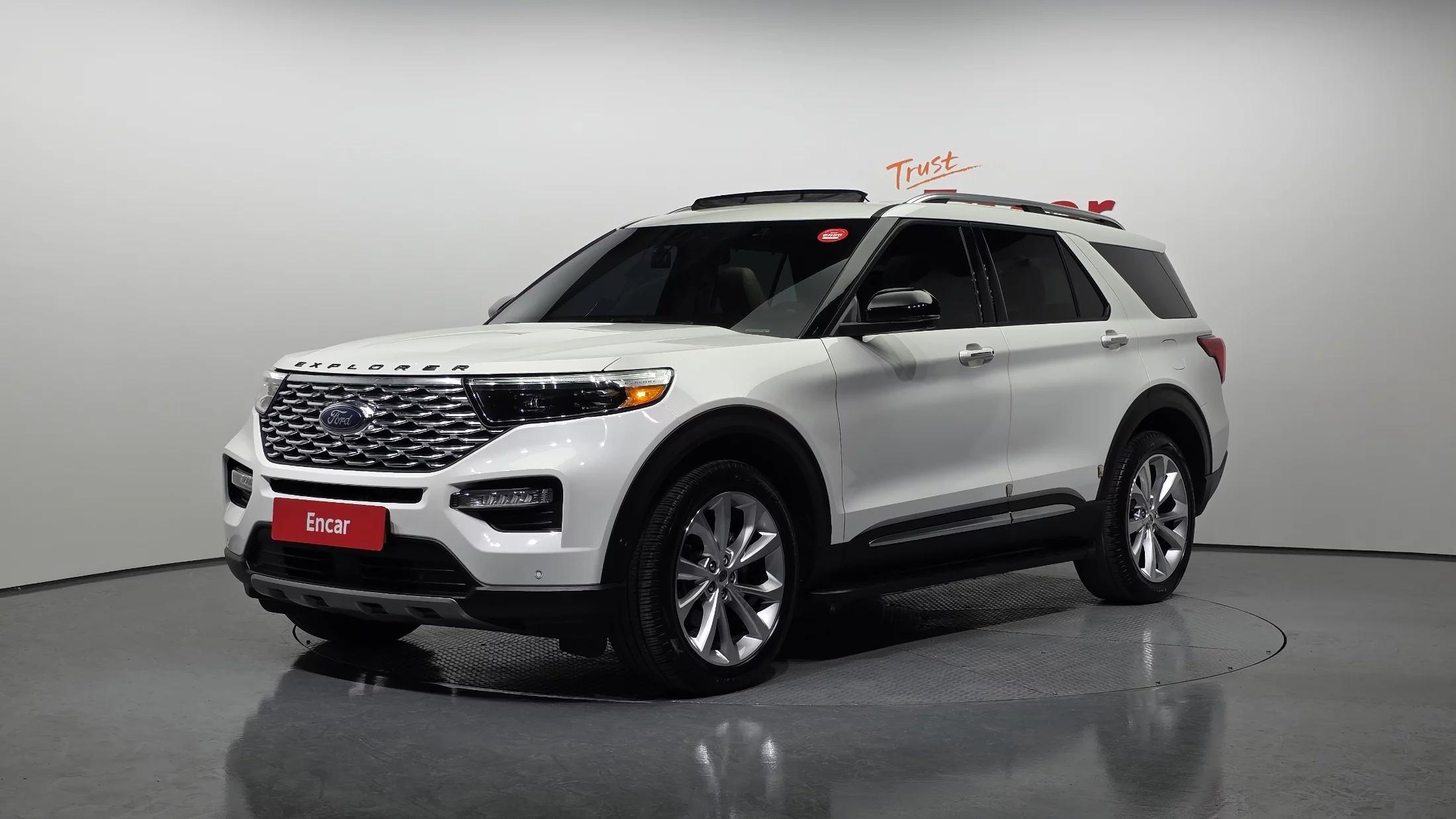 Ford EXPLORER 3.0 Platinum 4WD, 2022 г. 57613 км.