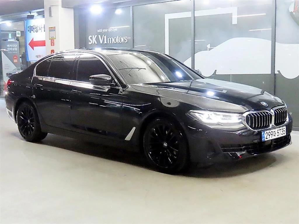 BMW 5-Series 520i Luxury, 2022 г. 20671 км.