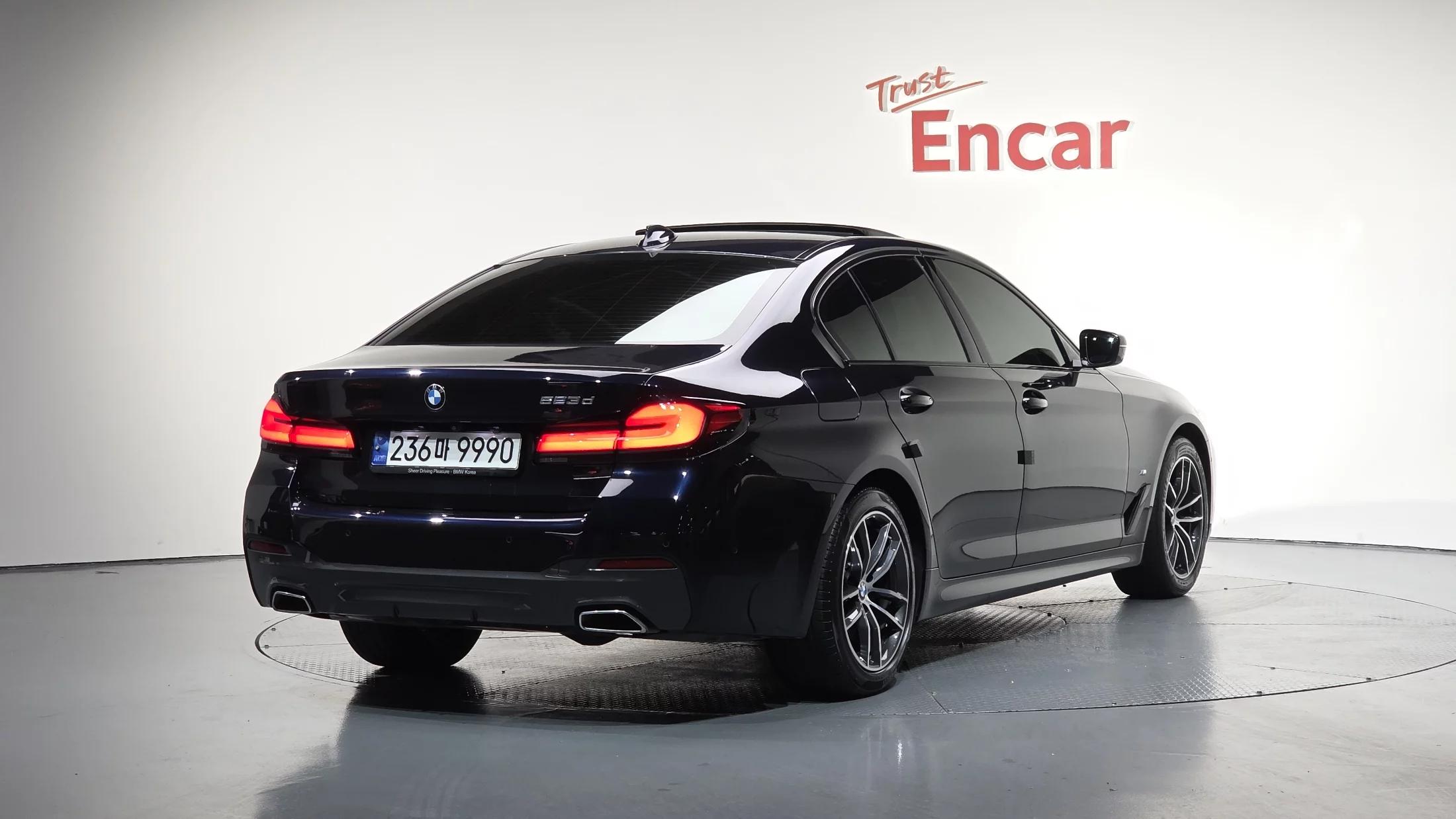 BMW 5-Series 523d M Sport, 2023 г. 36133 км.