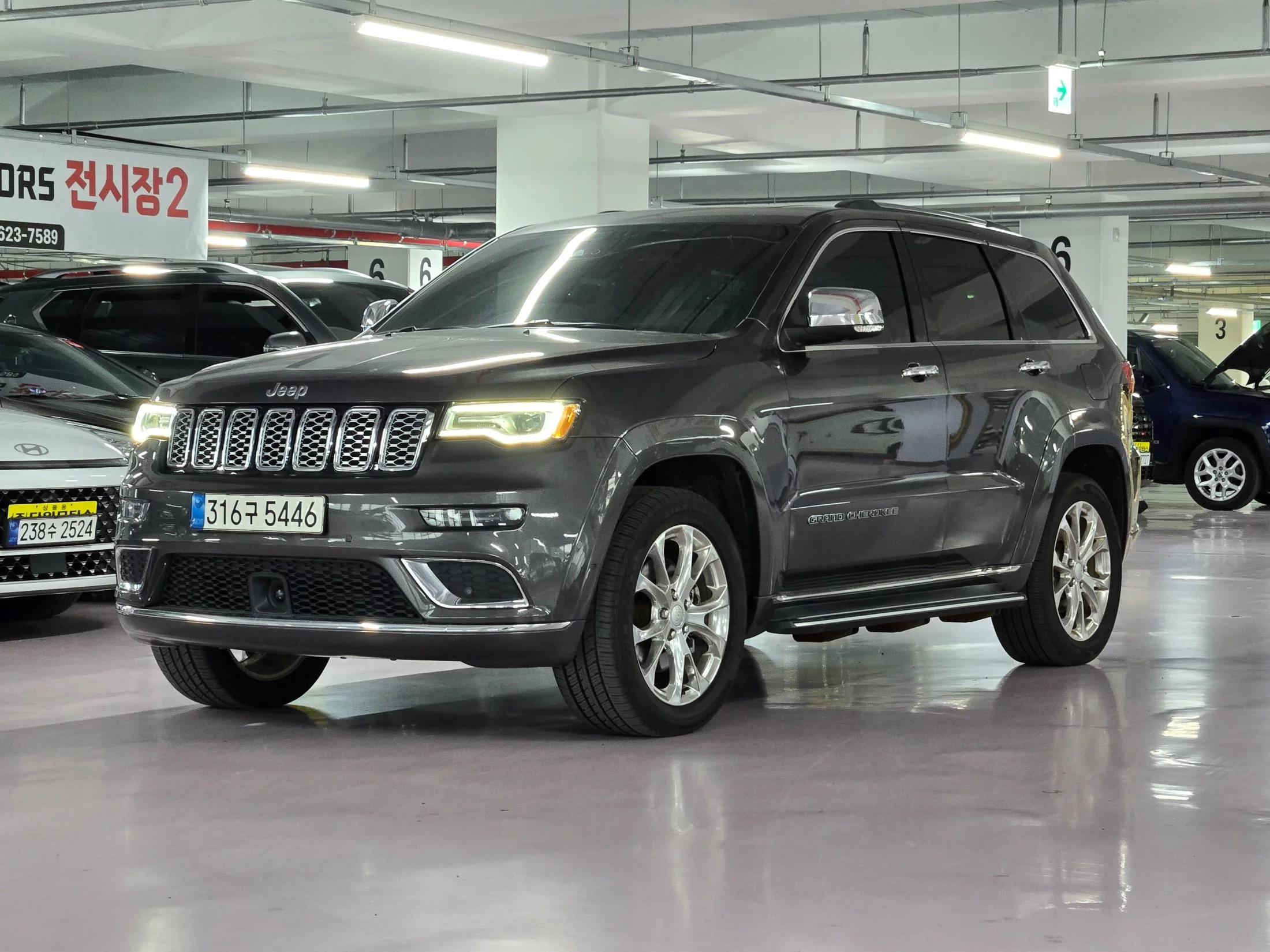 Jeep Grand Cherokee 3.6 Summit WK2, 2021 г. 91424 км.