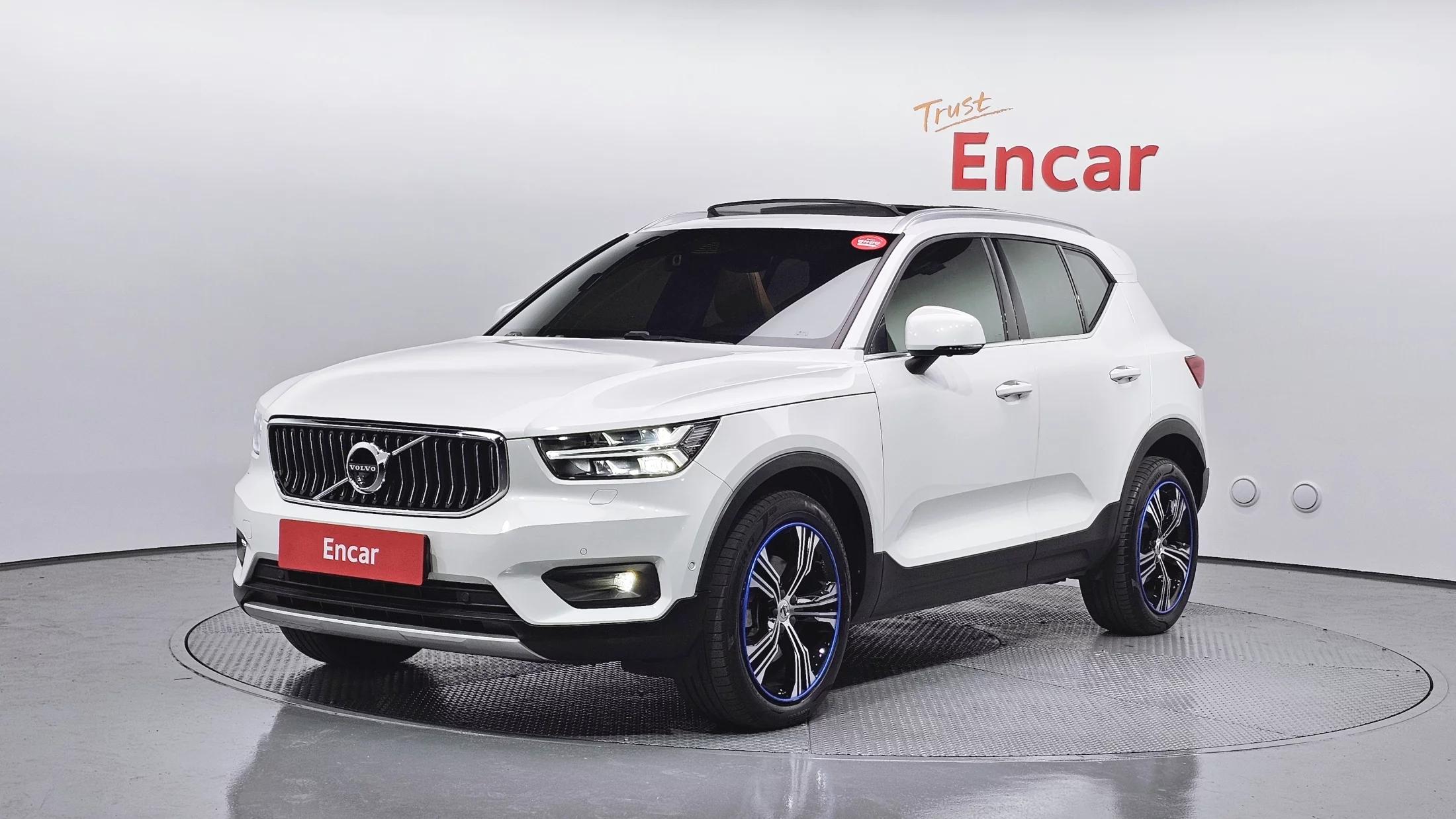 Volvo XC40 B4 Inscription, 2021 г. 32177 км.