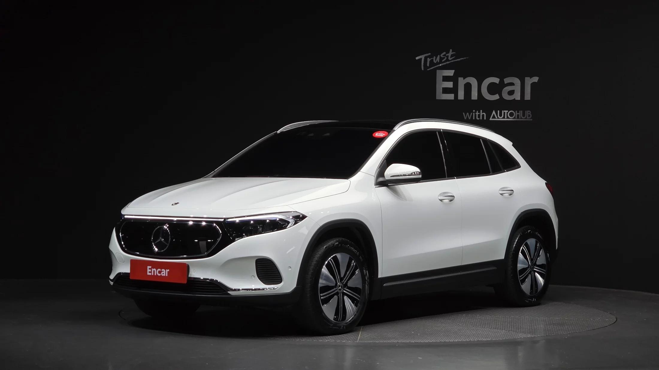 Mercedes-Benz EQA EQA250, электромобиль, 2023 г. 27012 км.