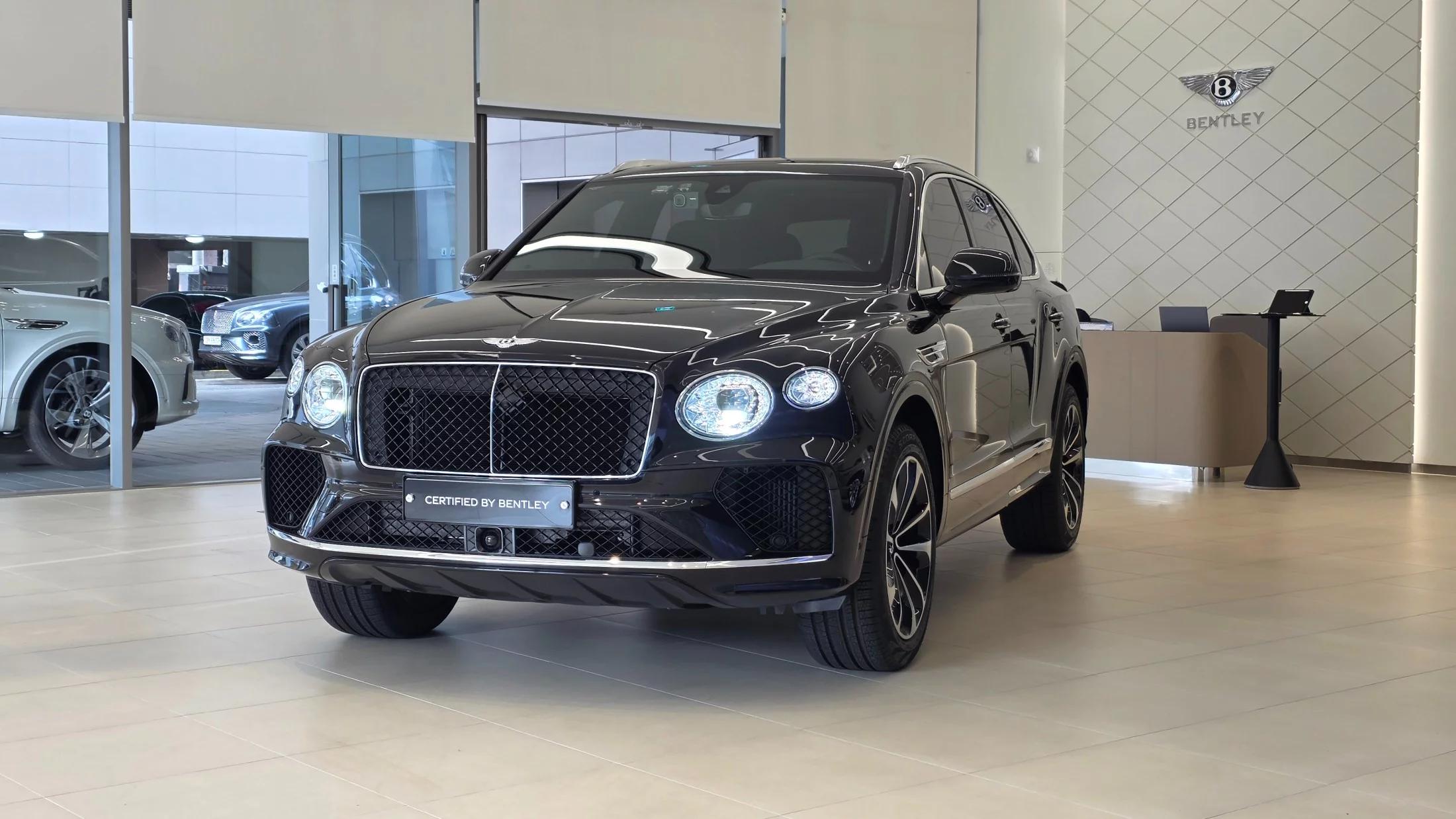 Bentley Bentayga 4.0 V8 Base, 2025 г. 3644 км.