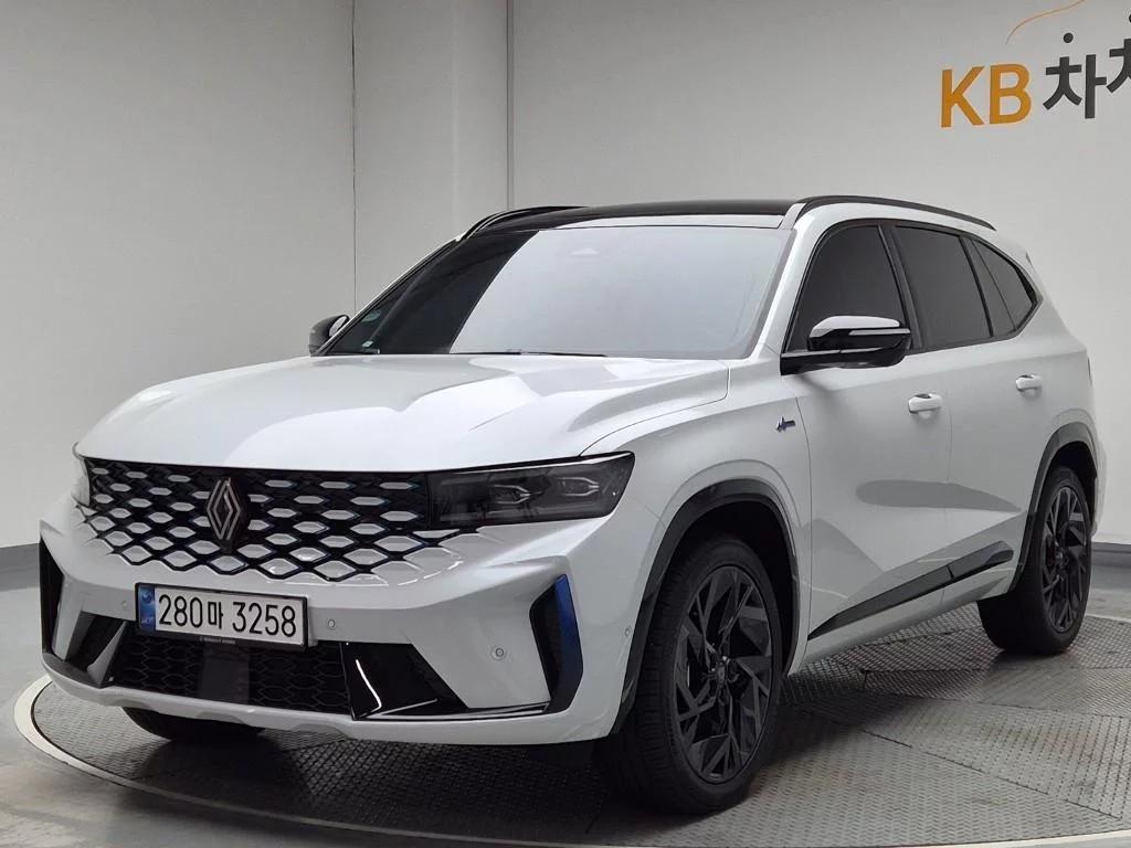 Renault Grand Koleos 1.5 E-TECH Esprit Alphine 2WD, гибрид, 2024 г. 7617 км.