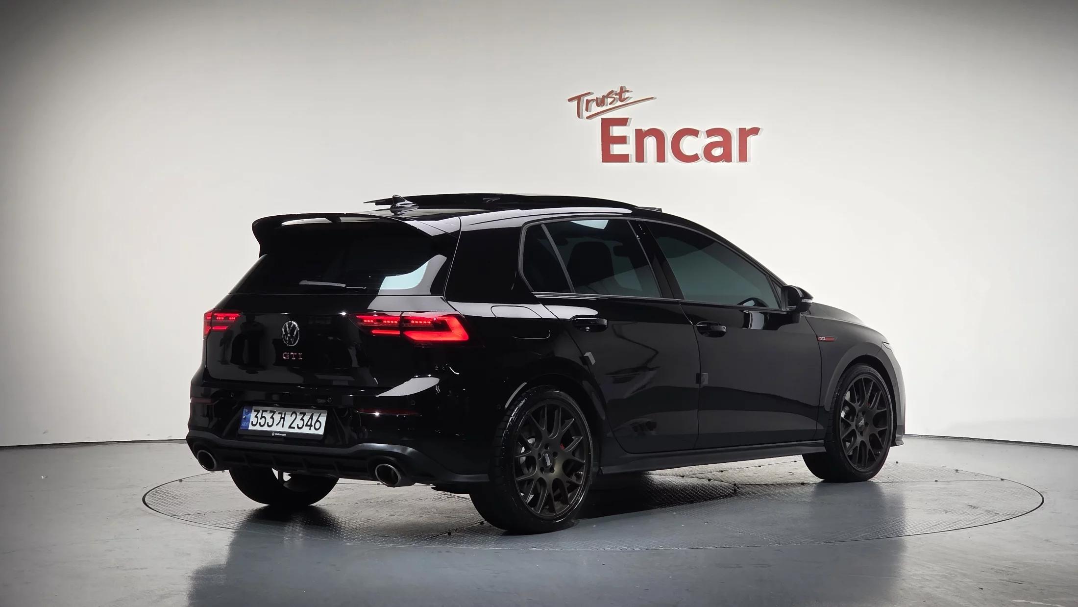 Volkswagen GOLF 2.0 GTI, 2024 г. 17933 км.