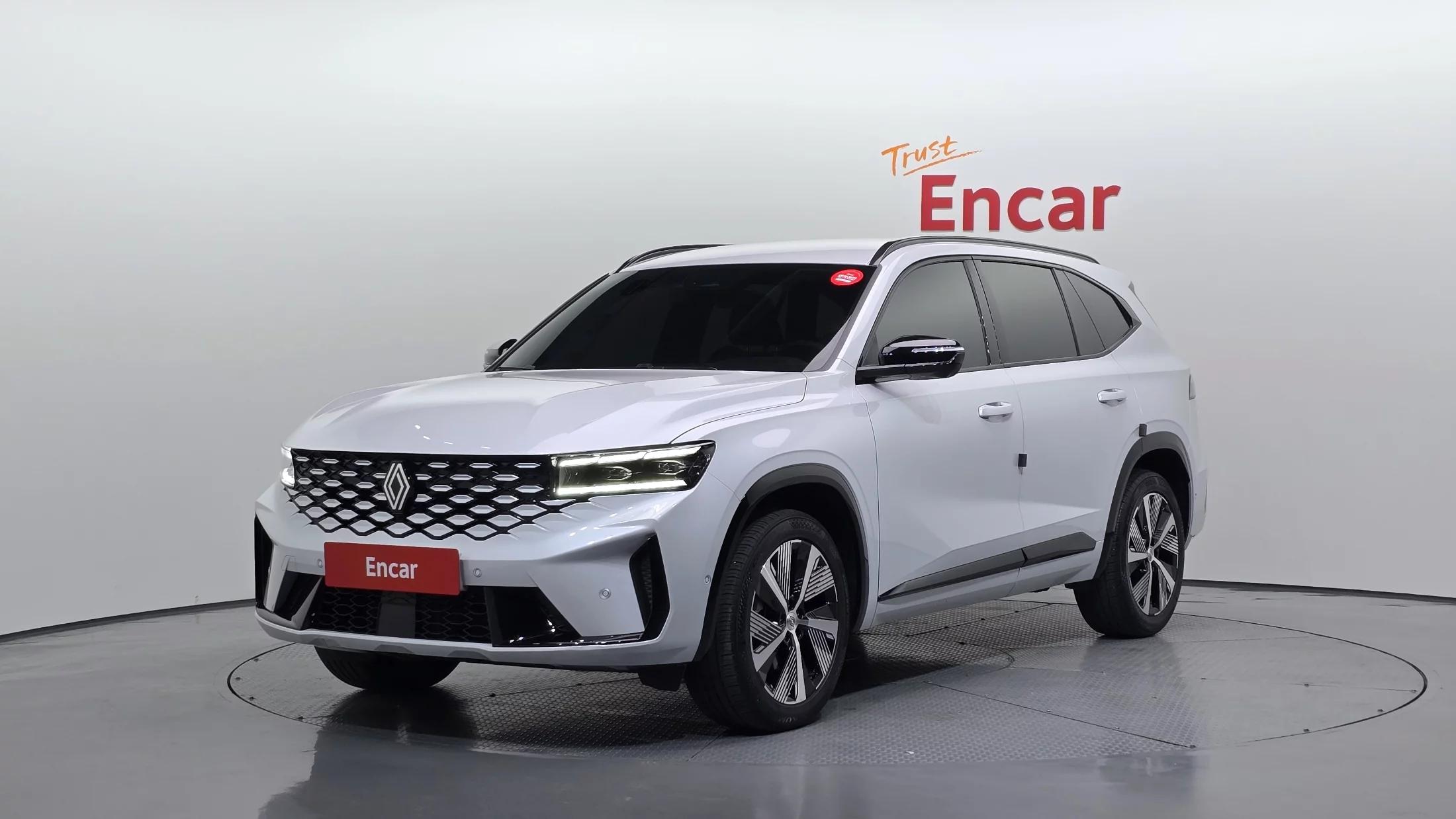 Renault Grand Koleos 1.5 E-TECH Iconic 2WD, гибрид, 2024 г. 22592 км.