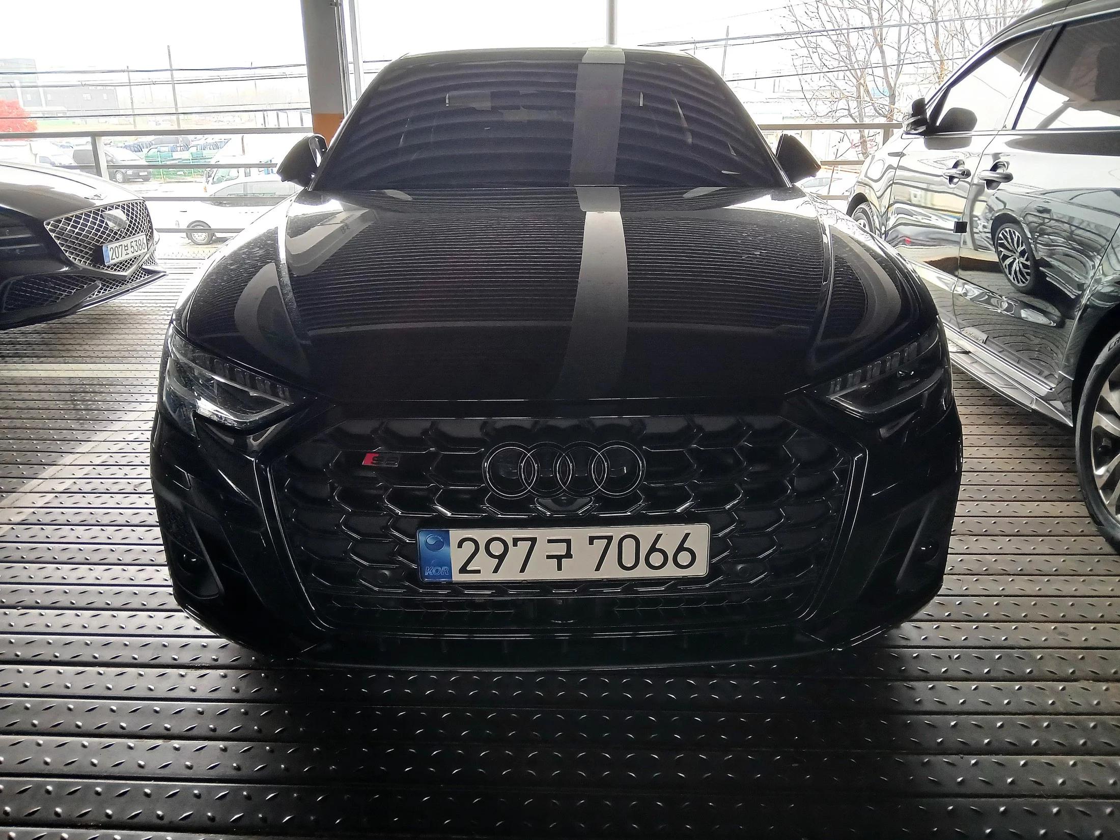 Audi S8 4.0 TFSI Quattro LWB, 2023 г. 29564 км.