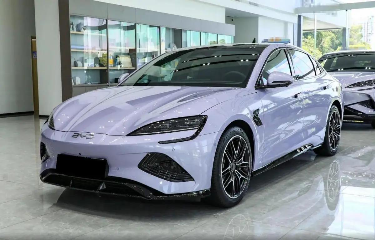 Новая версия BYD Seal 2025: роскошь и производительность по доступной цене