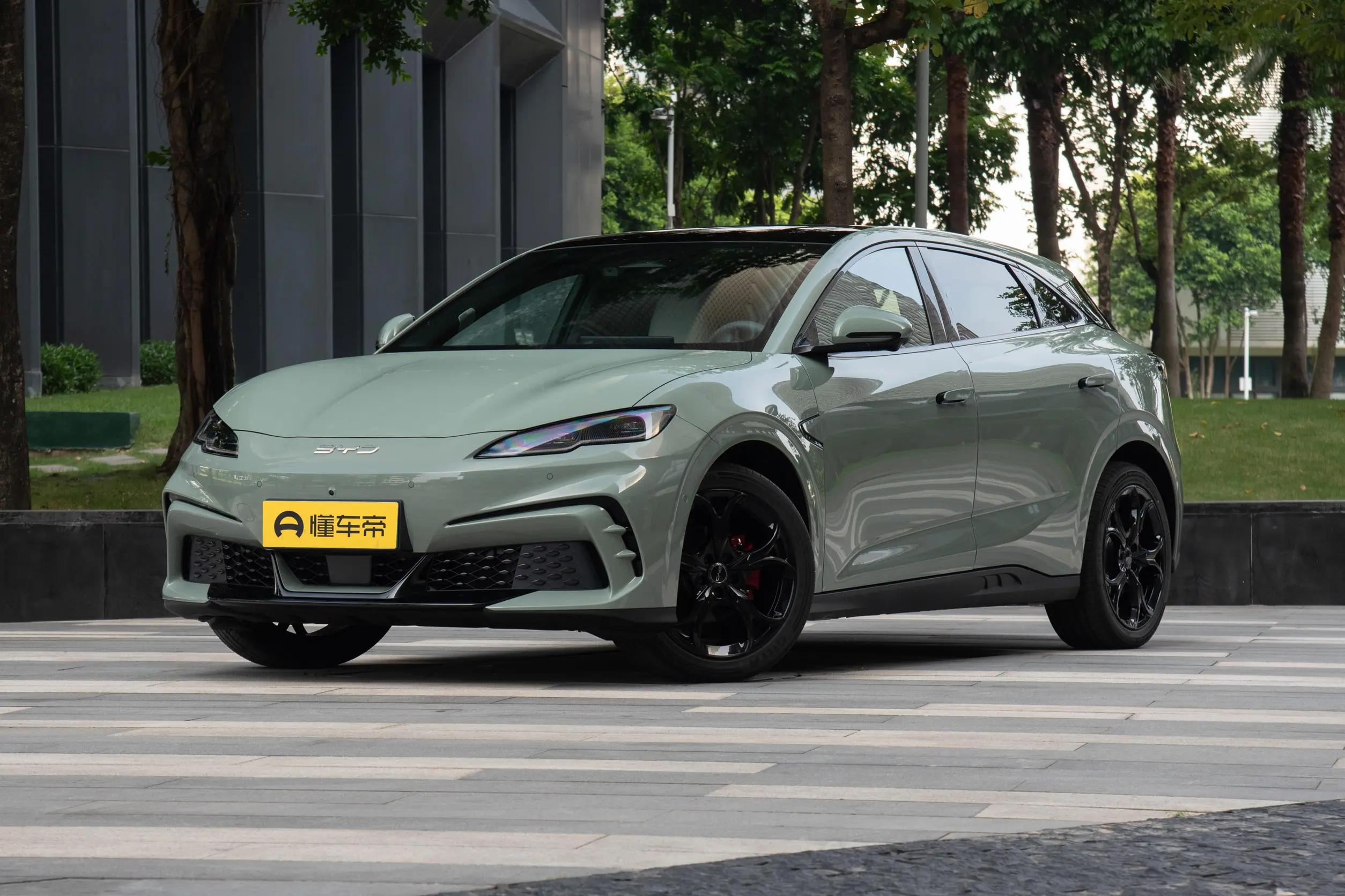 Роскошь, скорость и никакого компромисса: тест-драйв нового BYD Seal 06 GT потрясет ваше воображение