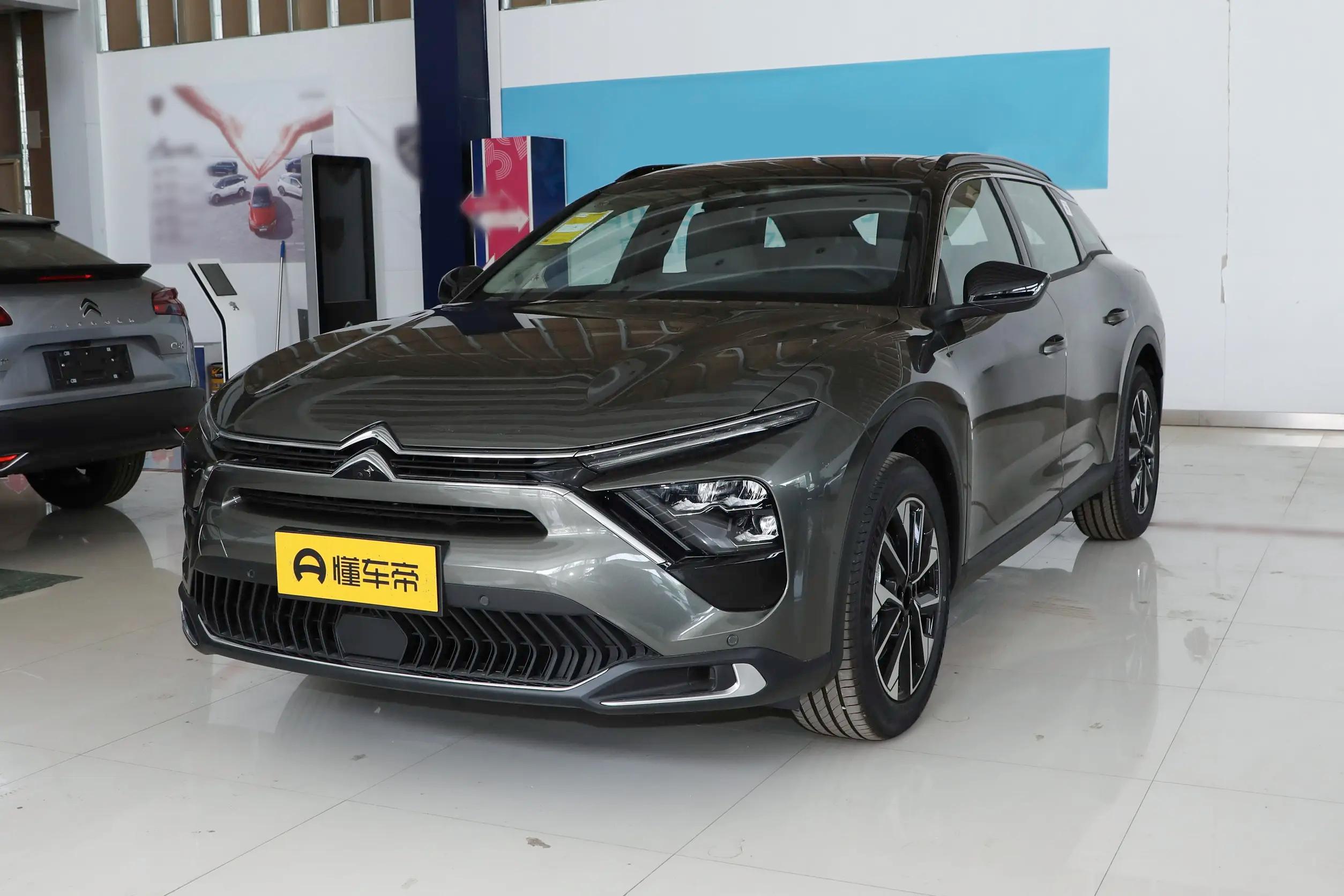 Citroën C5 X Versailles: Почему хороший автомобиль остается недооценённым?