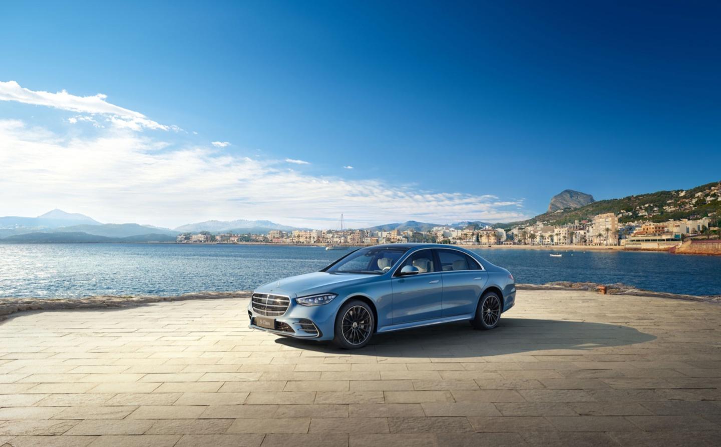 Новый Mercedes-Benz S-класса 2025 года: от 135 000$, теперь с L2+ автопилотом и динамической эмблемой